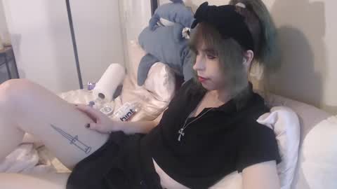 Snapshot of yokaigirl chatting on 12/04/24, 10:30 Yokai Girl online show from 12/04/24, 10:30