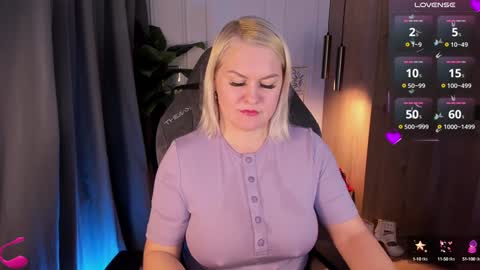 Snapshot of yolanda_kiss chatting on 01/22/25, 02:59 Yolanda online show from 01/22/25, 02:59
