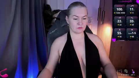 Snapshot of yolanda_kiss chatting on 02/26/25, 04:25 Yolanda online show from 02/26/25, 04:25