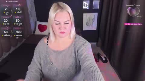 Snapshot of yolanda_kiss chatting on 10/10/25, 06:40 Yolanda online show from 10/10/25, 06:40