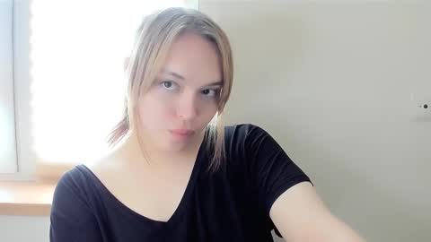 Snapshot of yomoyoo chatting on 02/23/25, 09:22 yomoyoo online show from 02/23/25, 09:22