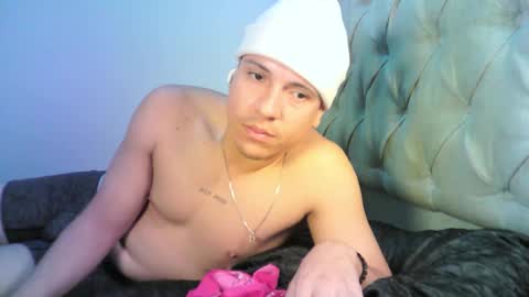 Yonat online show from 11/13/25, 11:25