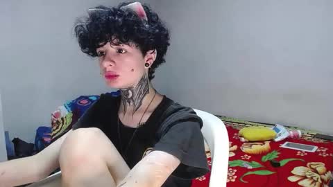 Snapshot of yoonbum_ chatting on 11/03/25, 12:57 Little Mike Independent model online show from 11/03/25, 12:57