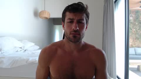 Yoooups online show from 10/07/25, 06:16