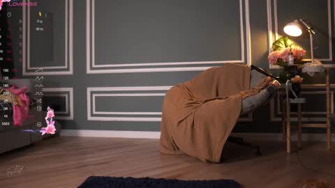 Snapshot of yoori_s chatting on 01/26/25, 06:37 Mika online show from 01/26/25, 06:37