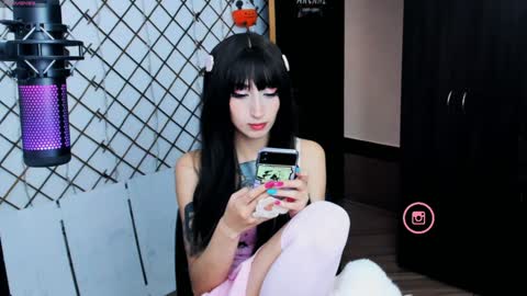 Snapshot of yoshino_san chatting on 01/11/25, 10:29 you can call me Andy or yoshi 3 online show from 01/11/25, 10:29