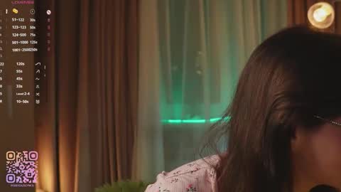 Elizabeth brunette -- Darline blonde  online show from 12/15/25, 07:18