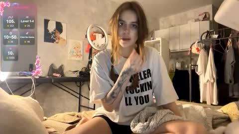 Snapshot of you_second_chance chatting on 09/21/25, 11:39 EvaCasey online show from 09/21/25, 11:39