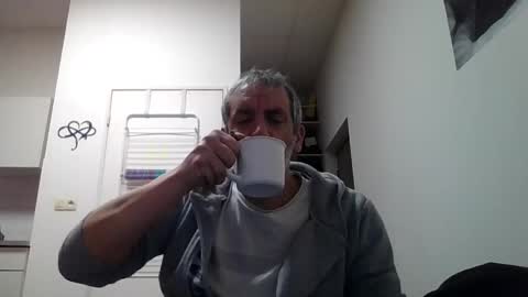 CrayZio online show from 03/09/25, 03:32