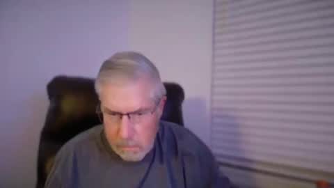 Colorado Guy Straight online show from 12/19/25, 12:12