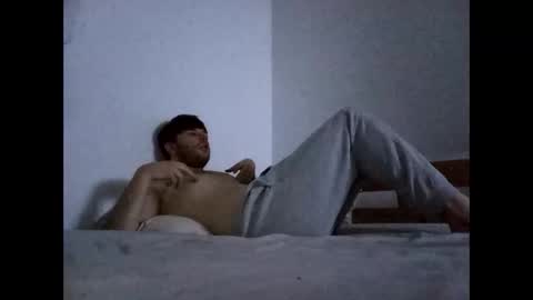 Snapshot of younh23wood chatting on 06/02/26, 02:13 younh23wood online show from 06/02/26, 02:13