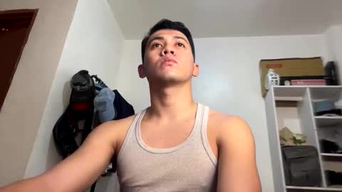 Snapshot of your1sthunk chatting on 11/17/25, 11:27 Cyrus online show from 11/17/25, 11:27