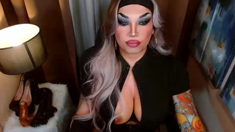 Snapshot of your1truequeen chatting on 02/06/26, 05:23 QUEEN MADISON online show from 02/06/26, 05:23