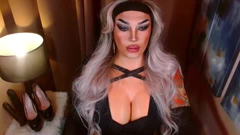 Snapshot of your1truequeen chatting on 02/22/26, 07:23 QUEEN MADISON online show from 02/22/26, 07:23