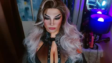 QUEEN MADISON  online show from 03/30/26, 03:51