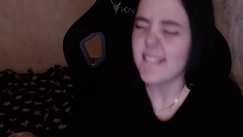 Snapshot of your_8a8y chatting on 12/11/24, 06:20 your_8a8y online show from 12/11/24, 06:20