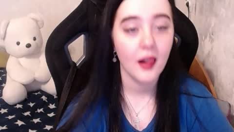 Snapshot of your_8a8y chatting on 12/17/24, 09:17 your_8a8y online show from 12/17/24, 09:17