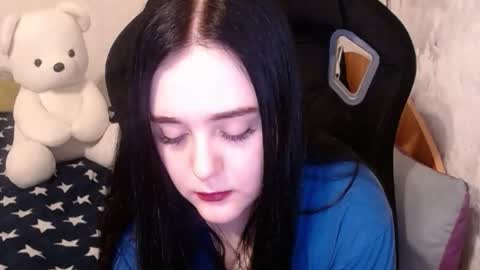 Snapshot of your_8a8y chatting on 12/17/24, 12:33 your_8a8y online show from 12/17/24, 12:33