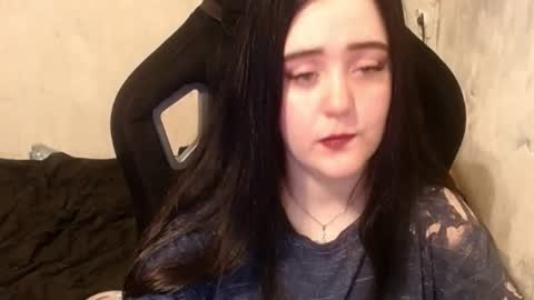 Snapshot of your_8a8y chatting on 12/23/24, 10:32 your_8a8y online show from 12/23/24, 10:32