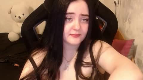 Snapshot of your_8a8y chatting on 01/08/25, 02:35 your_8a8y online show from 01/08/25, 02:35