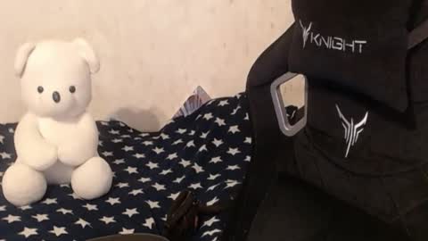 Snapshot of your_8a8y chatting on 01/14/25, 11:31 your_8a8y online show from 01/14/25, 11:31