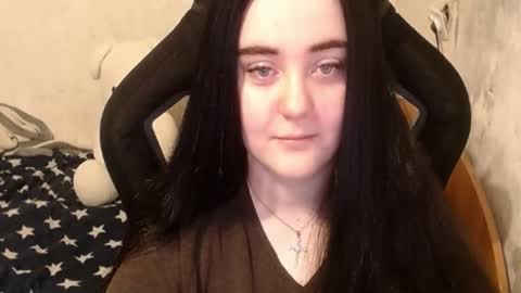 Snapshot of your_8a8y chatting on 01/15/25, 11:32 your_8a8y online show from 01/15/25, 11:32