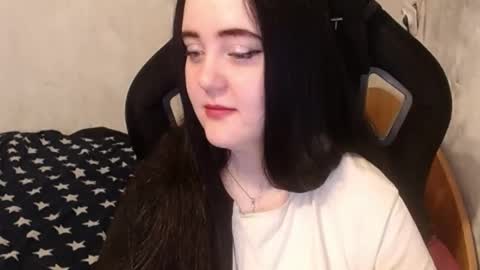 Snapshot of your_8a8y chatting on 01/21/25, 06:00 your_8a8y online show from 01/21/25, 06:00