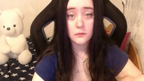 Snapshot of your_8a8y chatting on 01/22/25, 11:01 your_8a8y online show from 01/22/25, 11:01