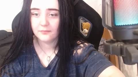 Snapshot of your_8a8y chatting on 03/04/25, 06:37 your_8a8y online show from 03/04/25, 06:37