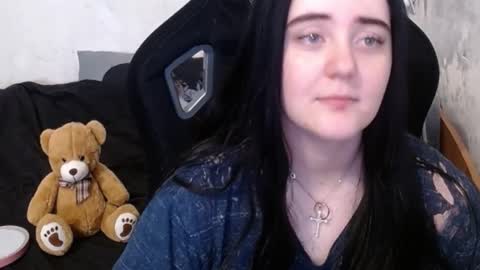 Snapshot of your_8a8y chatting on 03/05/25, 11:06 your_8a8y online show from 03/05/25, 11:06