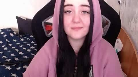 Snapshot of your_8a8y chatting on 03/11/25, 08:09 your_8a8y online show from 03/11/25, 08:09