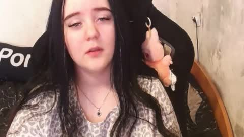 Snapshot of your_8a8y chatting on 10/08/25, 06:11 your_8a8y online show from 10/08/25, 06:11