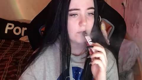 Snapshot of your_8a8y chatting on 11/18/25, 04:28 your_8a8y online show from 11/18/25, 04:28