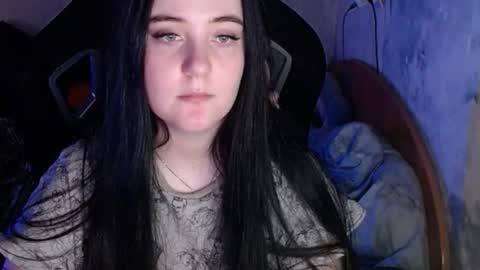 Snapshot of your_8a8y chatting on 11/26/25, 07:48 your_8a8y online show from 11/26/25, 07:48