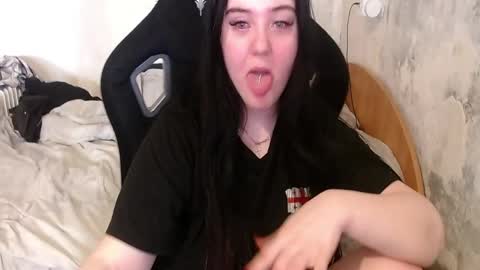 your_8a8y online show from 04/25/26, 11:57