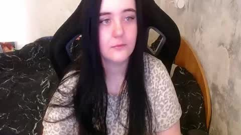 your_8a8y online show from 05/12/26, 05:59