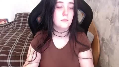 your_8a8y online show from 06/09/26, 02:39