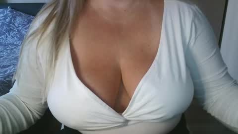 Maria Love online show from 02/06/26, 08:51