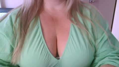 Snapshot of your__maria chatting on 07/01/26, 07:32 Maria Love online show from 07/01/26, 07:32