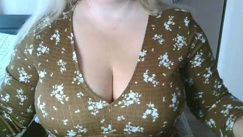 Snapshot of your__maria chatting on 07/14/26, 07:24 Maria Love online show from 07/14/26, 07:24
