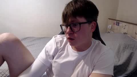 Snapshot of your_boyfriend123 chatting on 06/05/26, 06:52 Max online show from 06/05/26, 06:52