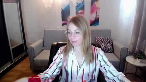 your_crush_12 online show from 10/21/25, 06:25