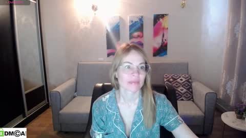 your_crush_12 online show from 10/29/25, 07:32