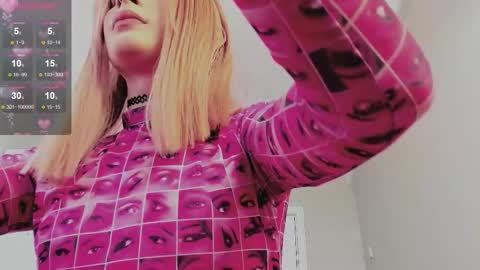 Snapshot of your_cute_aisha chatting on 09/18/25, 11:18 your_cute_aisha online show from 09/18/25, 11:18