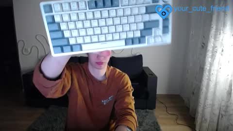 Snapshot of your_cute_friend chatting on 03/21/26, 08:01 Fansly online show from 03/21/26, 08:01