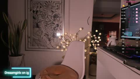 Snapshot of your_dreaamgirlx chatting on 12/09/24, 03:40 Isabella online show from 12/09/24, 03:40