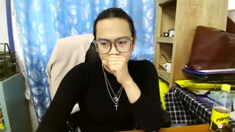 your_dreamgirlxxx69 online show from 05/08/26, 12:27