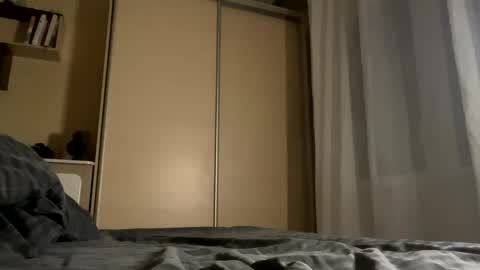 Gentle Boy online show from 02/15/25, 09:15