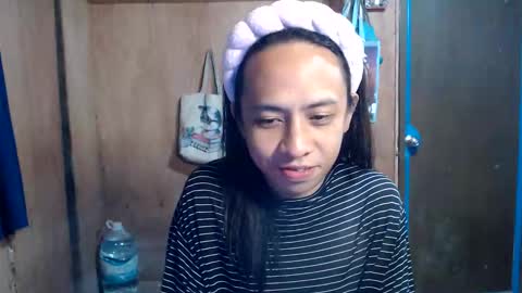 your_ghurlkalea16 online show from 03/13/26, 12:56