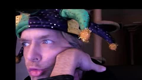 Snapshot of your_king_of_hearts chatting on 02/18/26, 03:46 Sophiestar online show from 02/18/26, 03:46